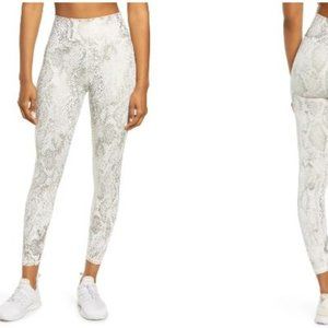 IVL COLLECTIVE Leggings